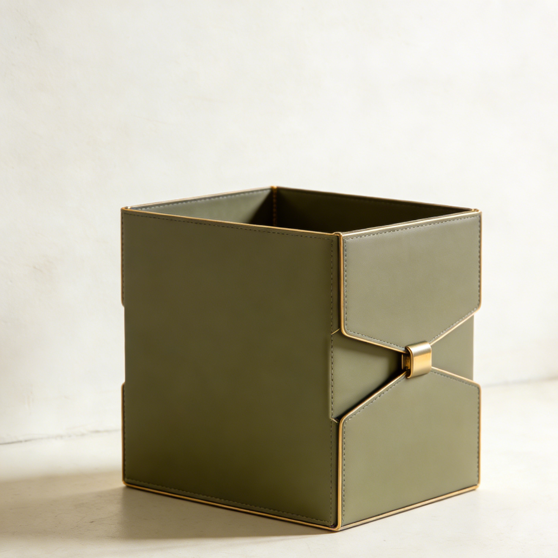 Kwadratowy skórzany kosz do przechowywania