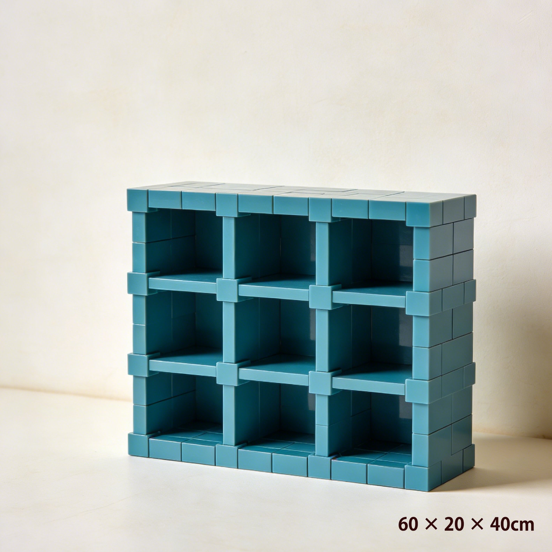 Modułowy regał z kratkami w nowoczesnym wnętrzu