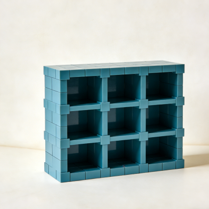 Modułowy regał z kratkami