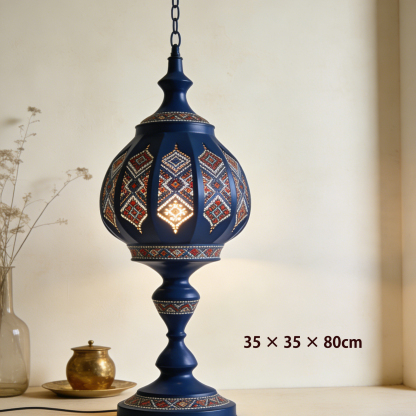 Malowana lampa stołowa