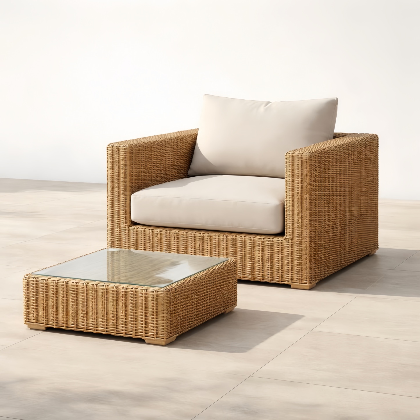 Set Poltrona e Tavolino in Rattan con Cuscini Beige