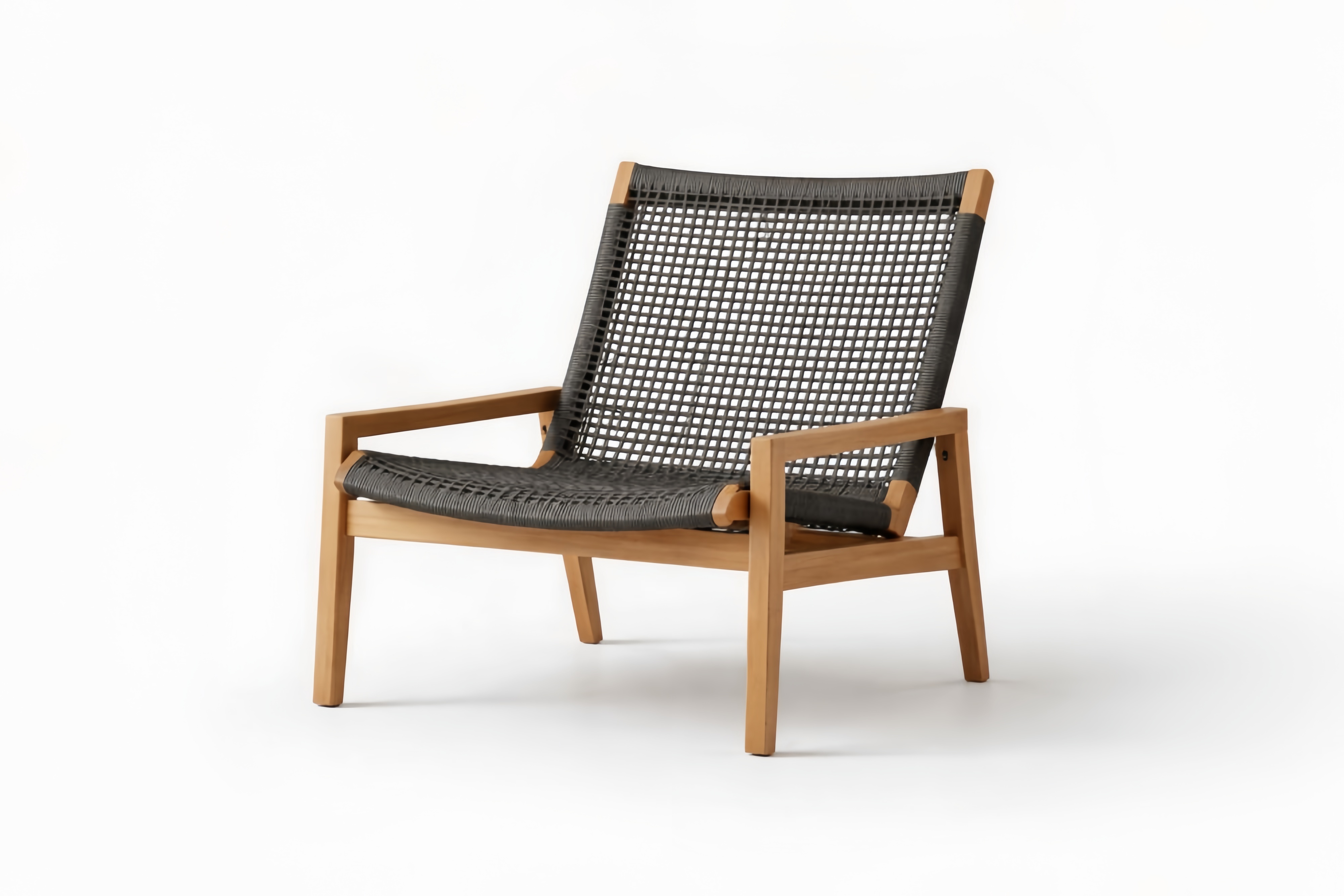 Sedia relax da esterno in legno massello e corda intrecciata nera