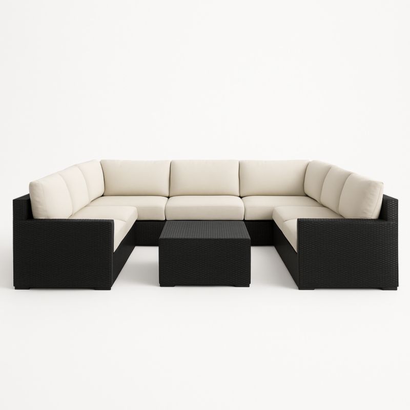 Salon modulable en résine tressée avec coussins crème