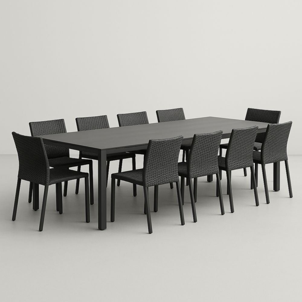 Table à manger en aluminium et 10 chaises en résine tressée noire