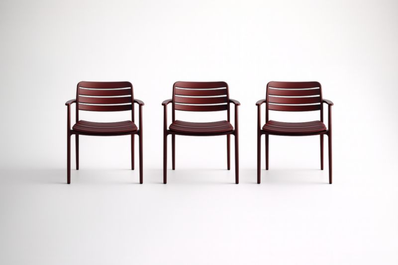 Ensemble de 3 chaises en métal rouge