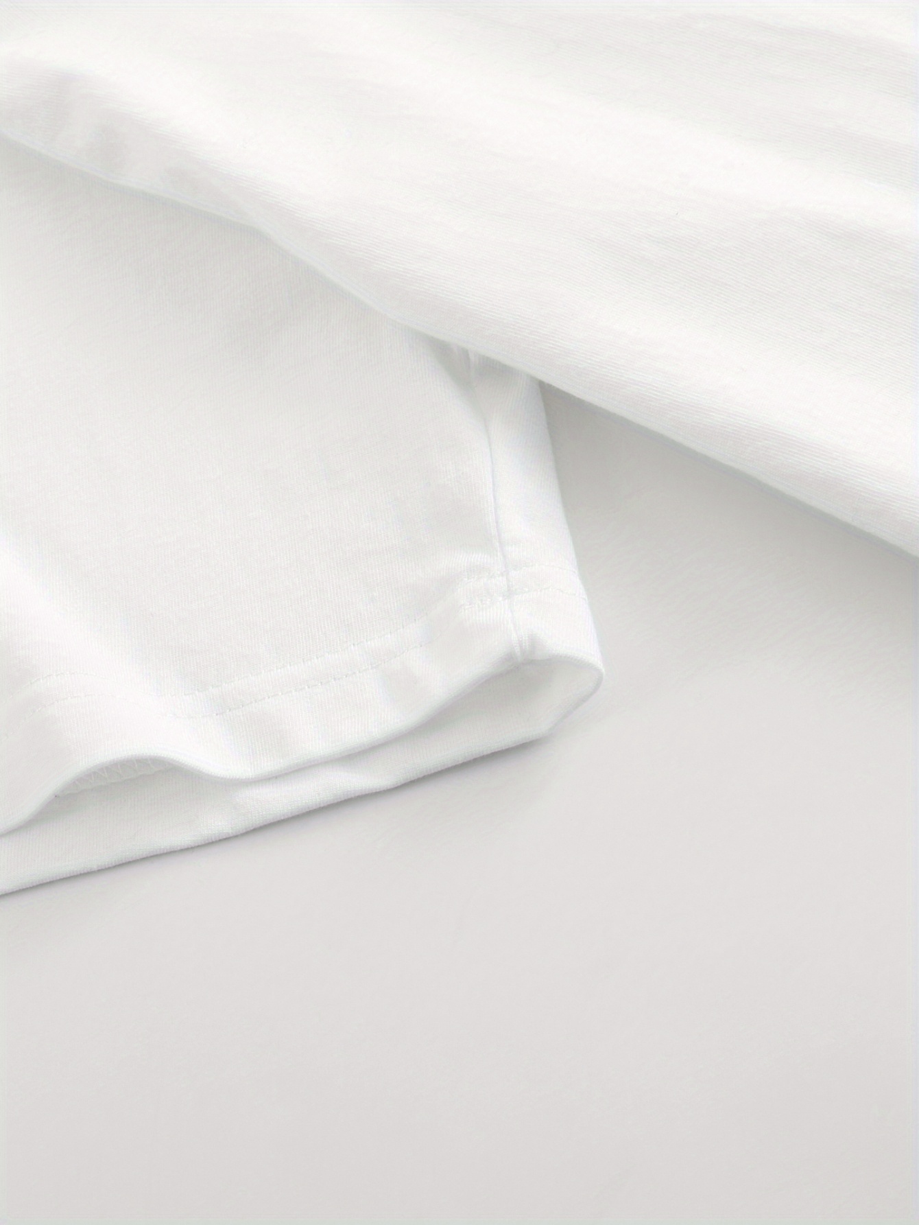 Vacation Style Spring And Summer Women'S Clothing, Short-Sleeved T-Shirt for Women with Heart Graphic Print