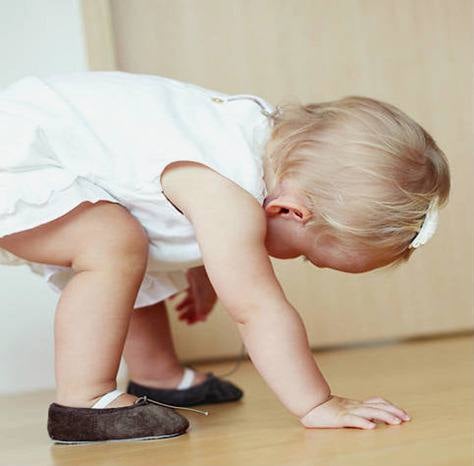 Calzature per neonati con suola morbida