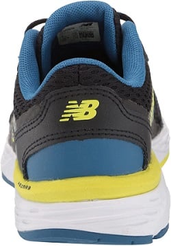 Le scarpe da ginnastica New Balance per bambini non sono efficaci per l'alluce valgo Scarpe da ginnastica New Balance con punta di piccione non efficaci