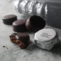 《TVで紹介されました》マカダミア キャラメルサンド 5個入・10個入 ◆ チョコレート 焼き菓子 ナッツ ギフト スイーツ 高級 個包装 クッキー お取り寄せ 洋菓子 プレゼント サブレ 詰め合わせ