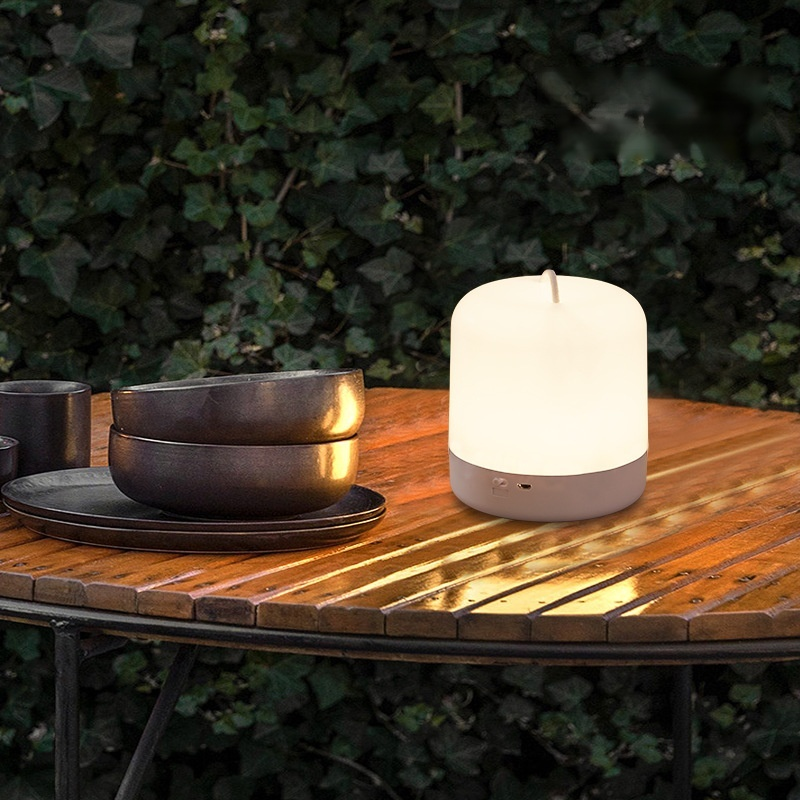 Touch-sensitive dual-tone ambient light