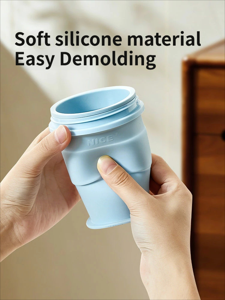Ice-making and water-drinking 2-in-1 ice hockey mold folding water cup