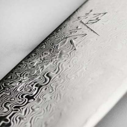 Nejnovější sada japonských třídílných nožů Yaxell Ypsilon SG2 z roku 2024