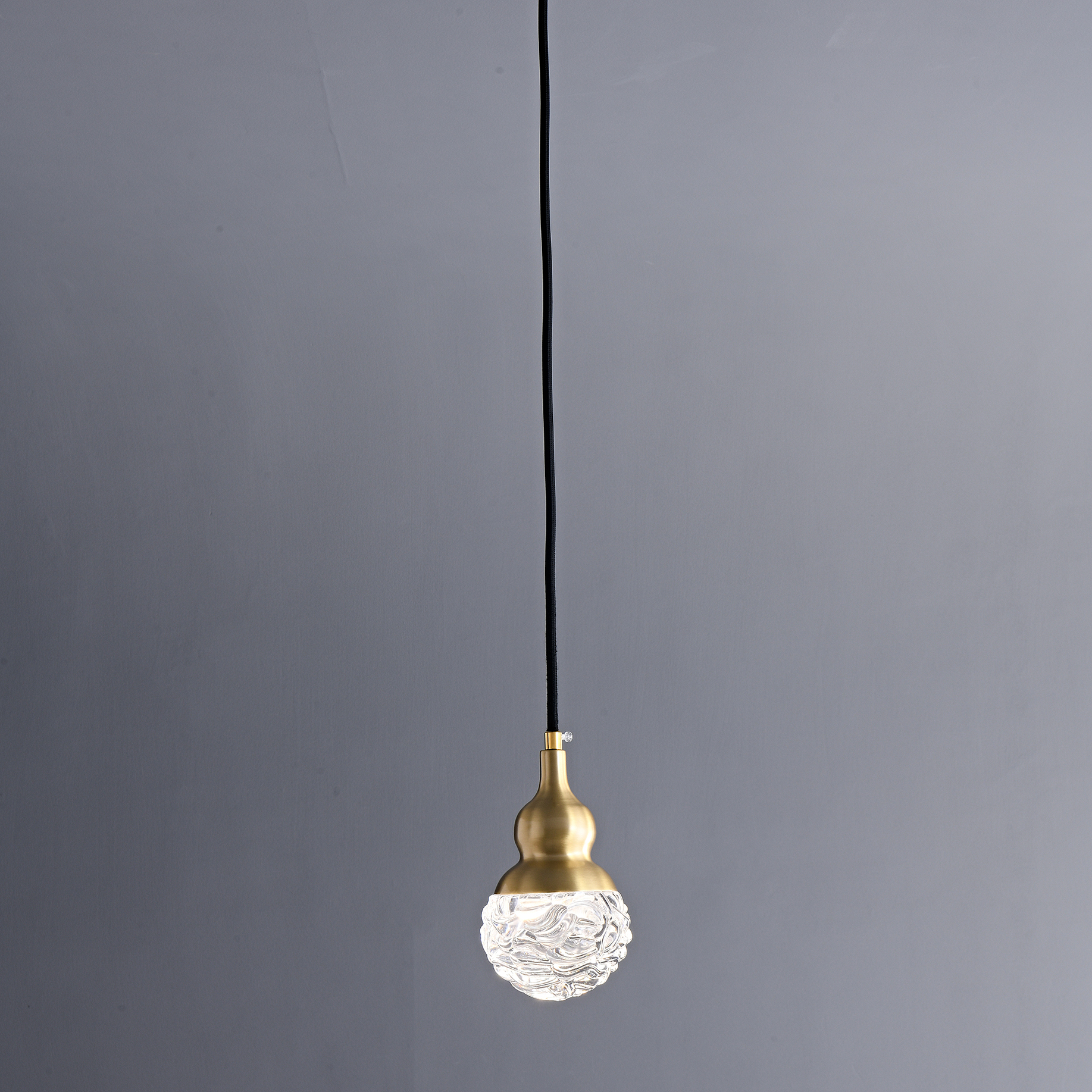 Calabash LED brass pendant light 