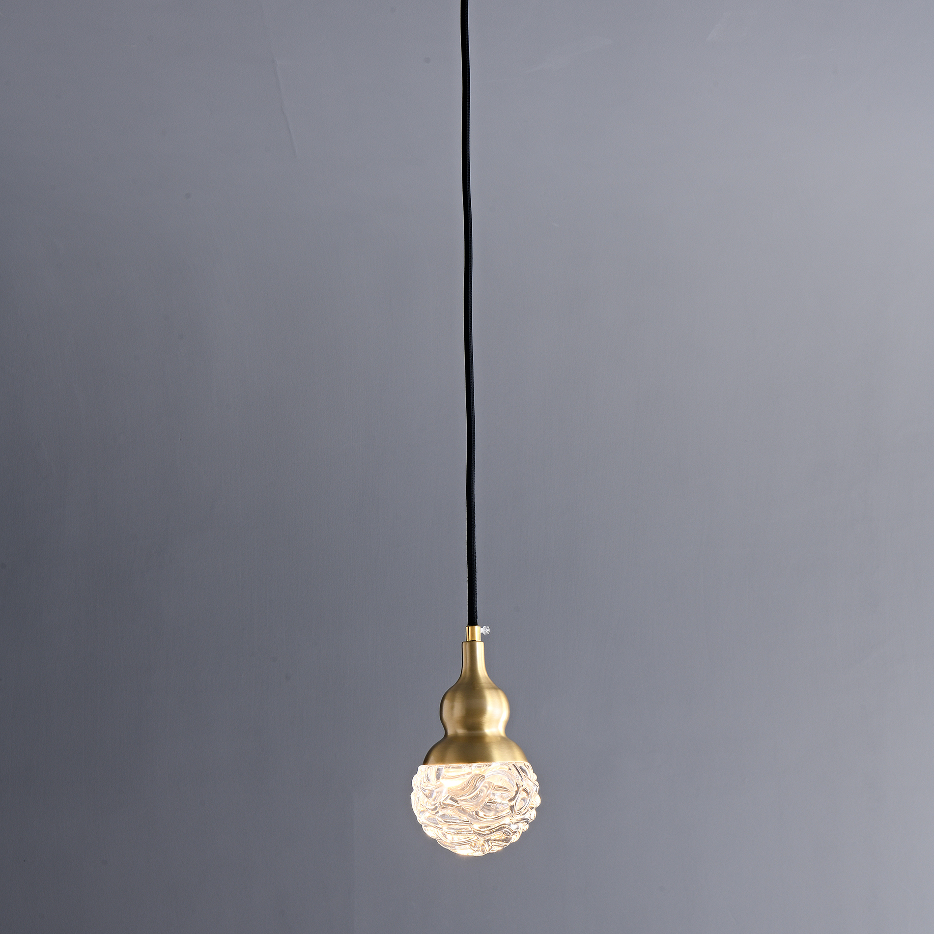 Calabash LED brass pendant light 
