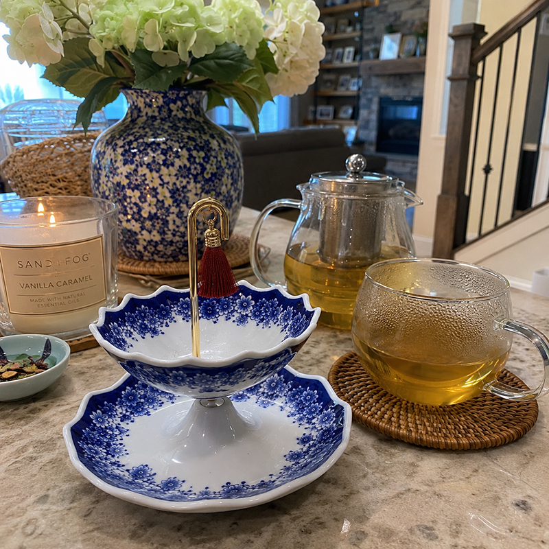Umbrella Shape Ceramic Tea Strainer - Chinese Blue & White Porcelain Loose Leaf Filter with Rotating Design