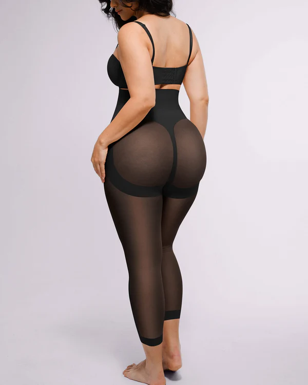 MeshSmooth™ High-Waisted Mid Thigh Short