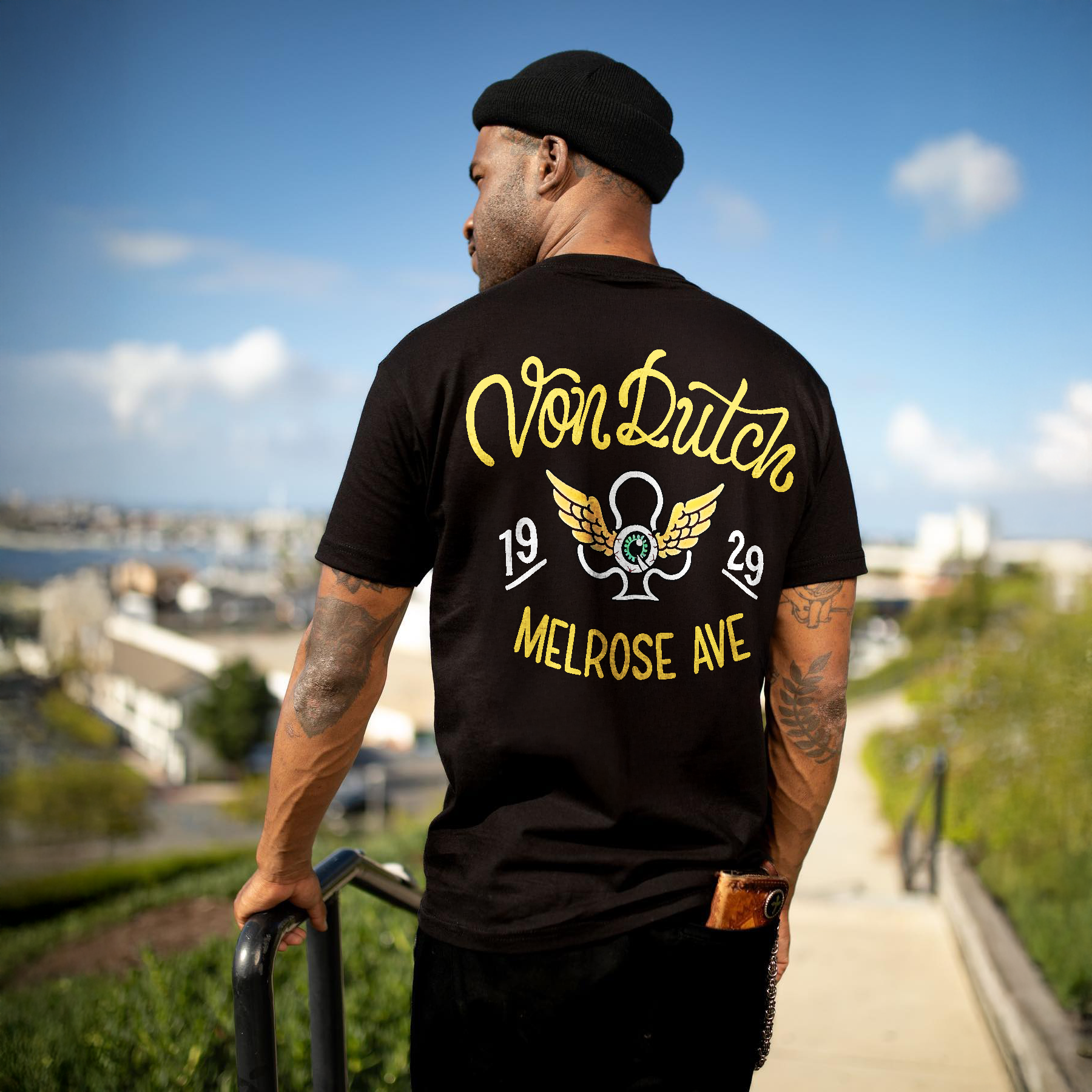 Von Dutch 1929 Melrose Ave Winged Key Printed Men's T-shirt