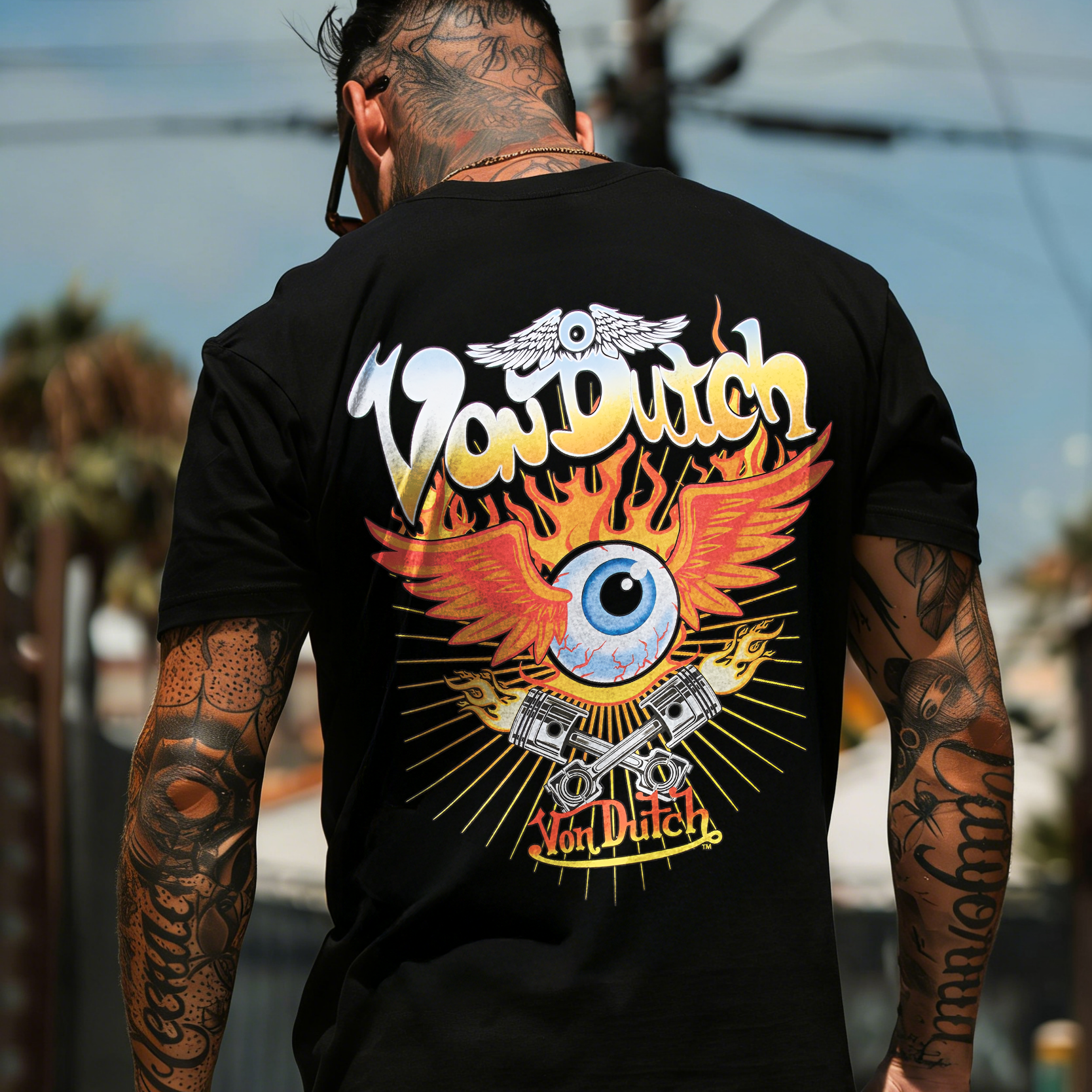 Von Dutch Flying Eyeball Pistons Flames Printed Men's T-shirt