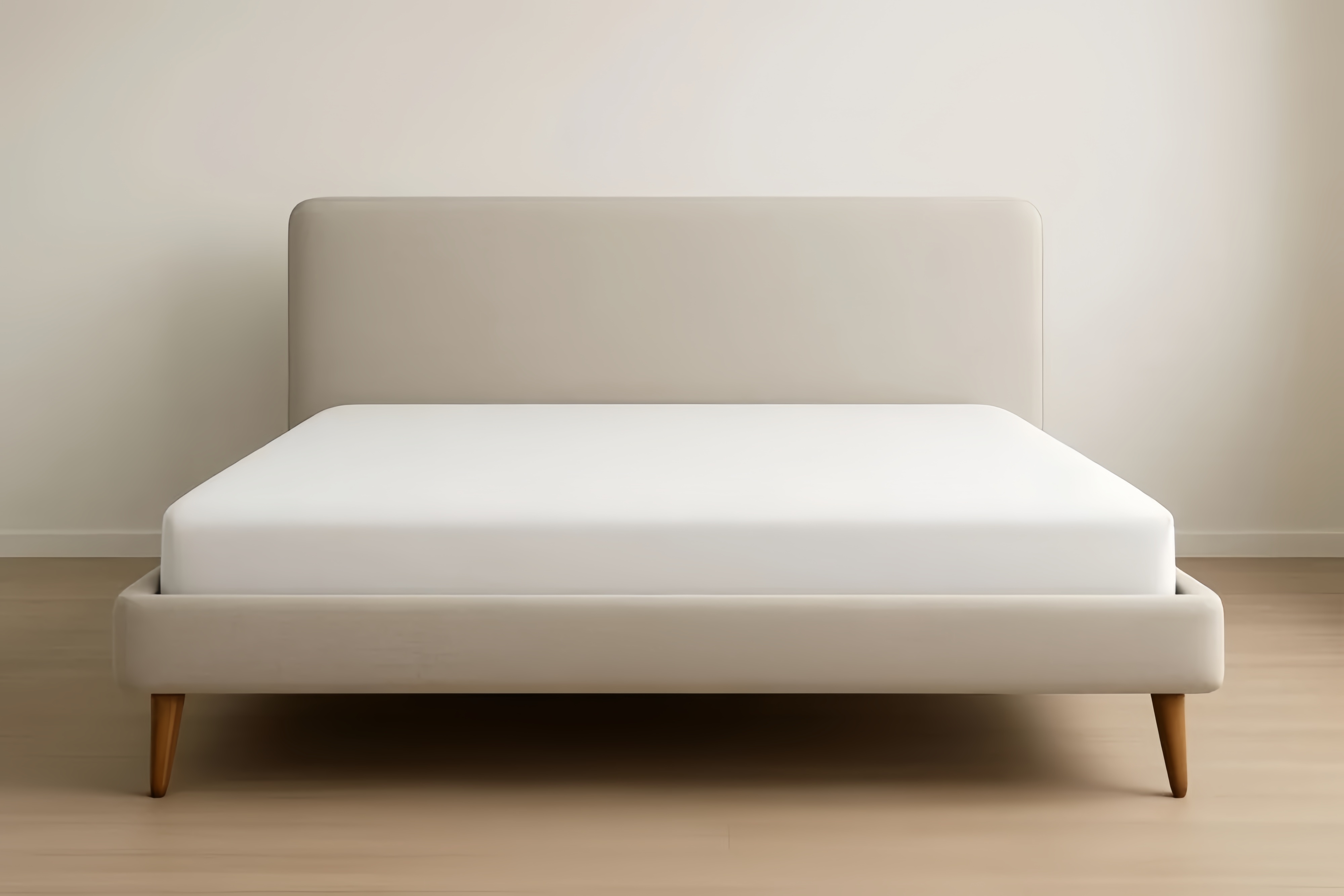 Lit en tissu beige avec cadre en bois et matelas