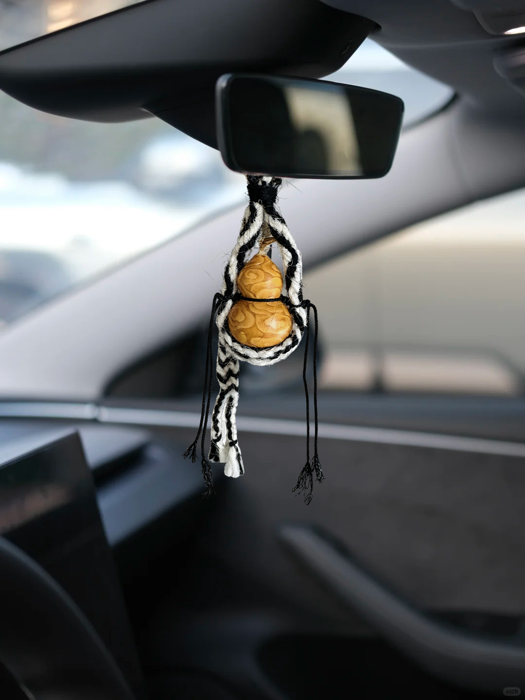 Cloud Pattern Udor | Tibetan Woven Pyrography Fu Lu Gourd Bag Charm | Murren Oriental Handcraft