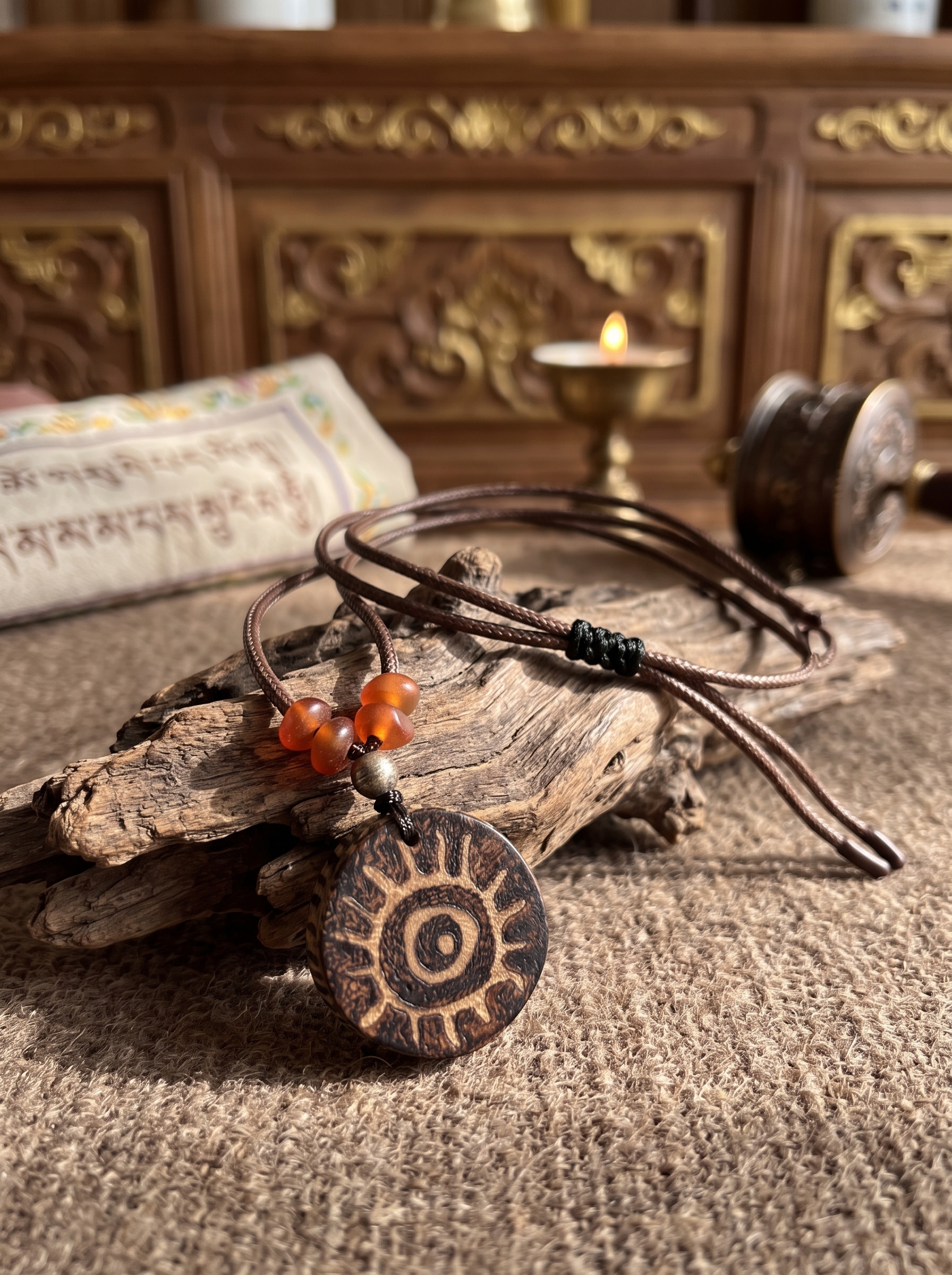 Murren Carved Agate Pendant Necklace