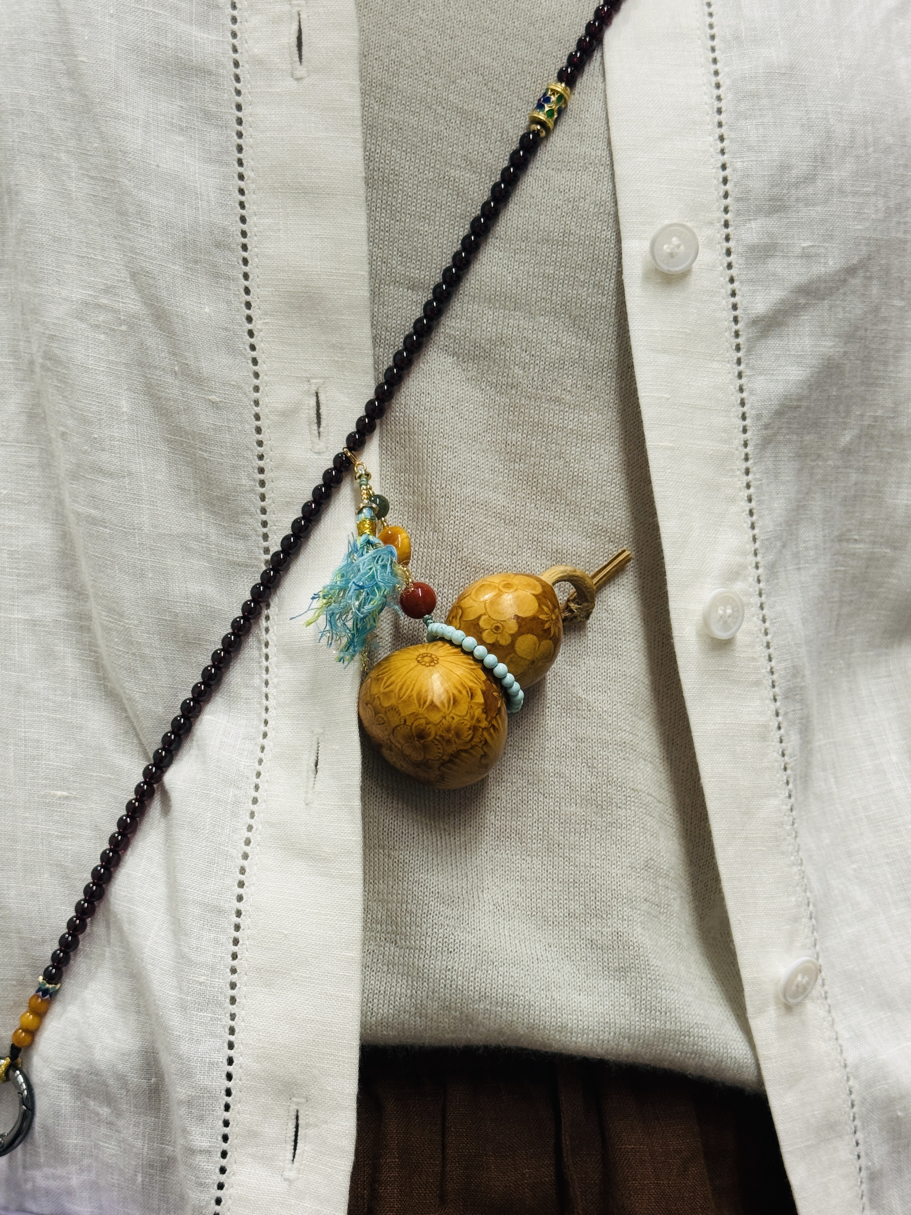 Floral Garnet Gourd Phone Lanyard