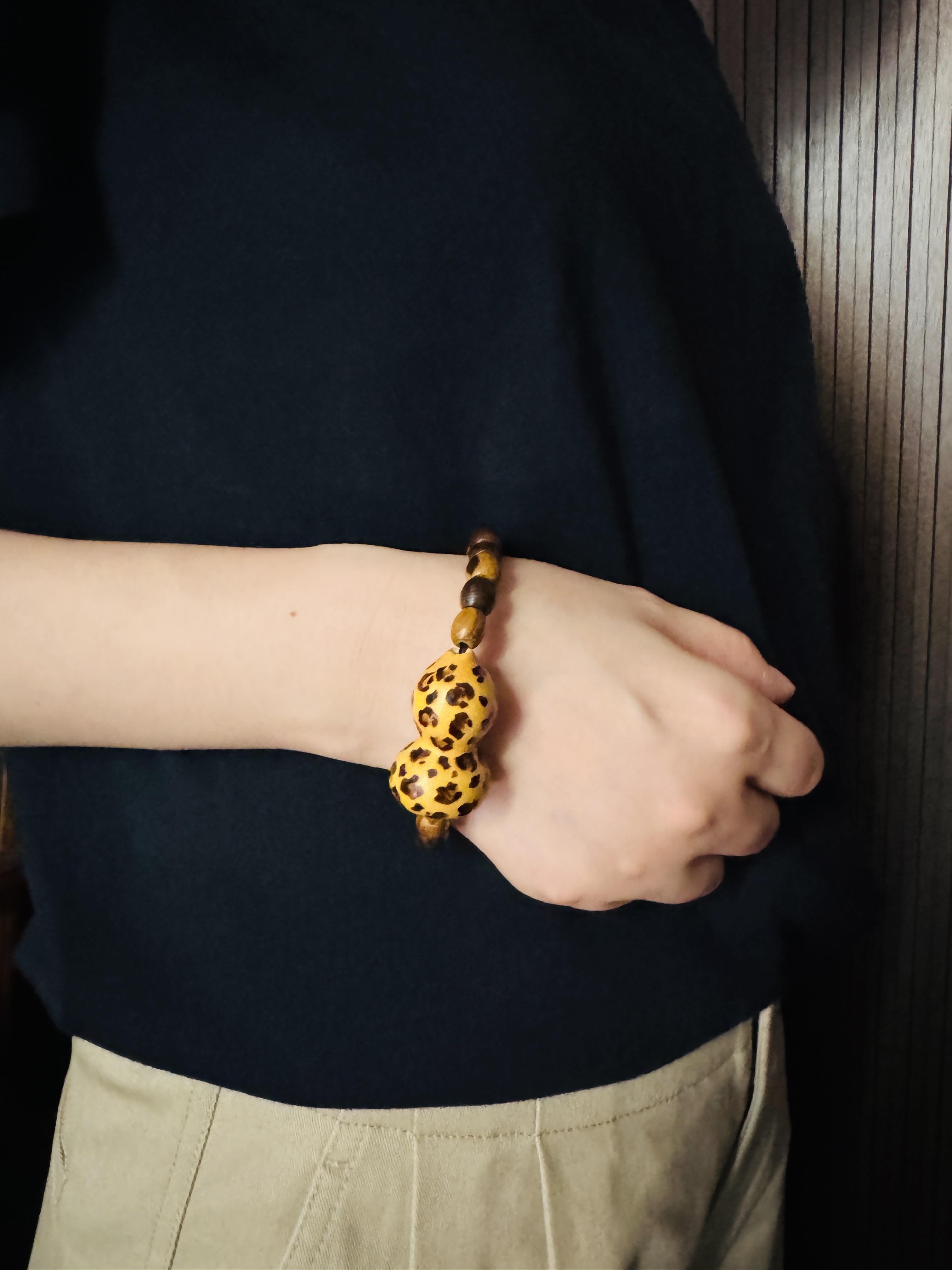 Burnt Leopard Spots | Huaqi Nan Wood Pyrography Fu Lu Gourd Bracelet | Murren Oriental Handcraft