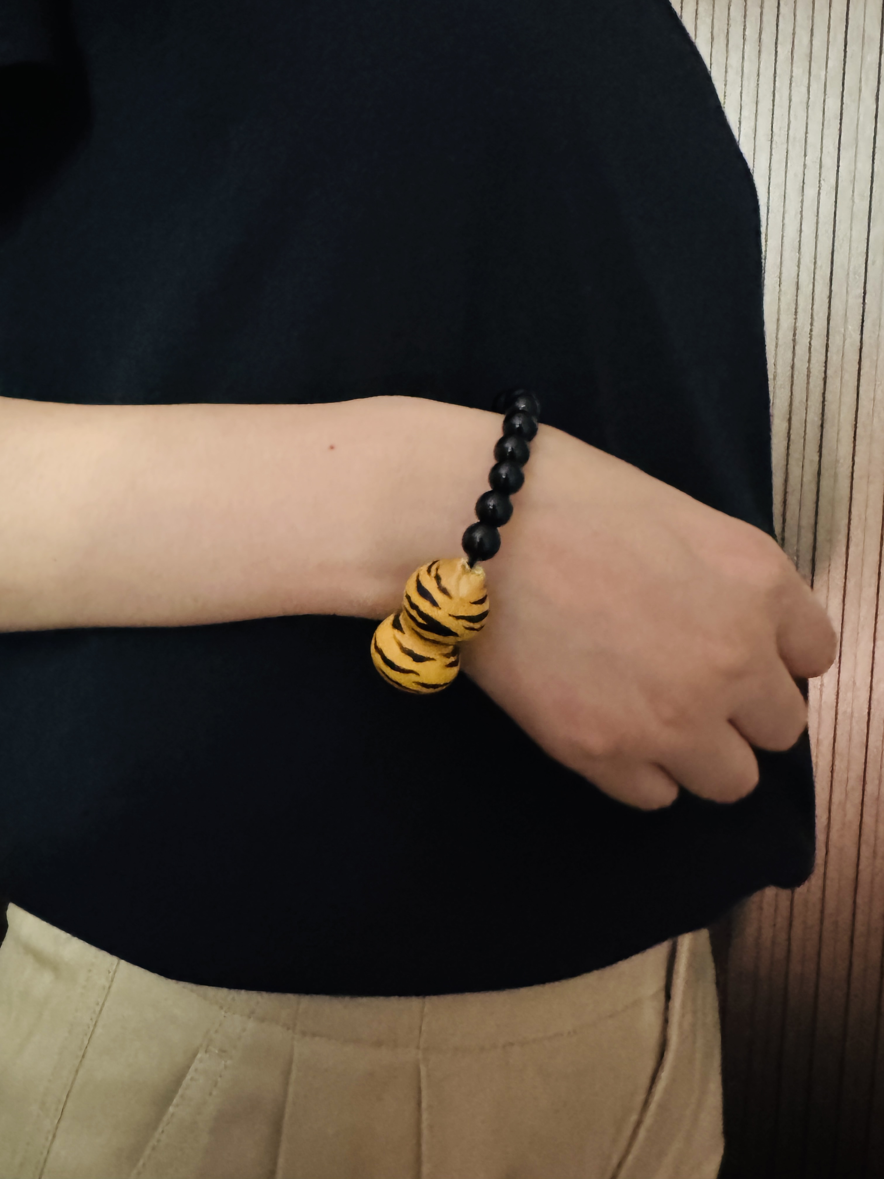 Burnt Leopard Grain | Black Tourmaline Pyrography Fu Lu Gourd Bracelet | Murren Oriental Handcraft