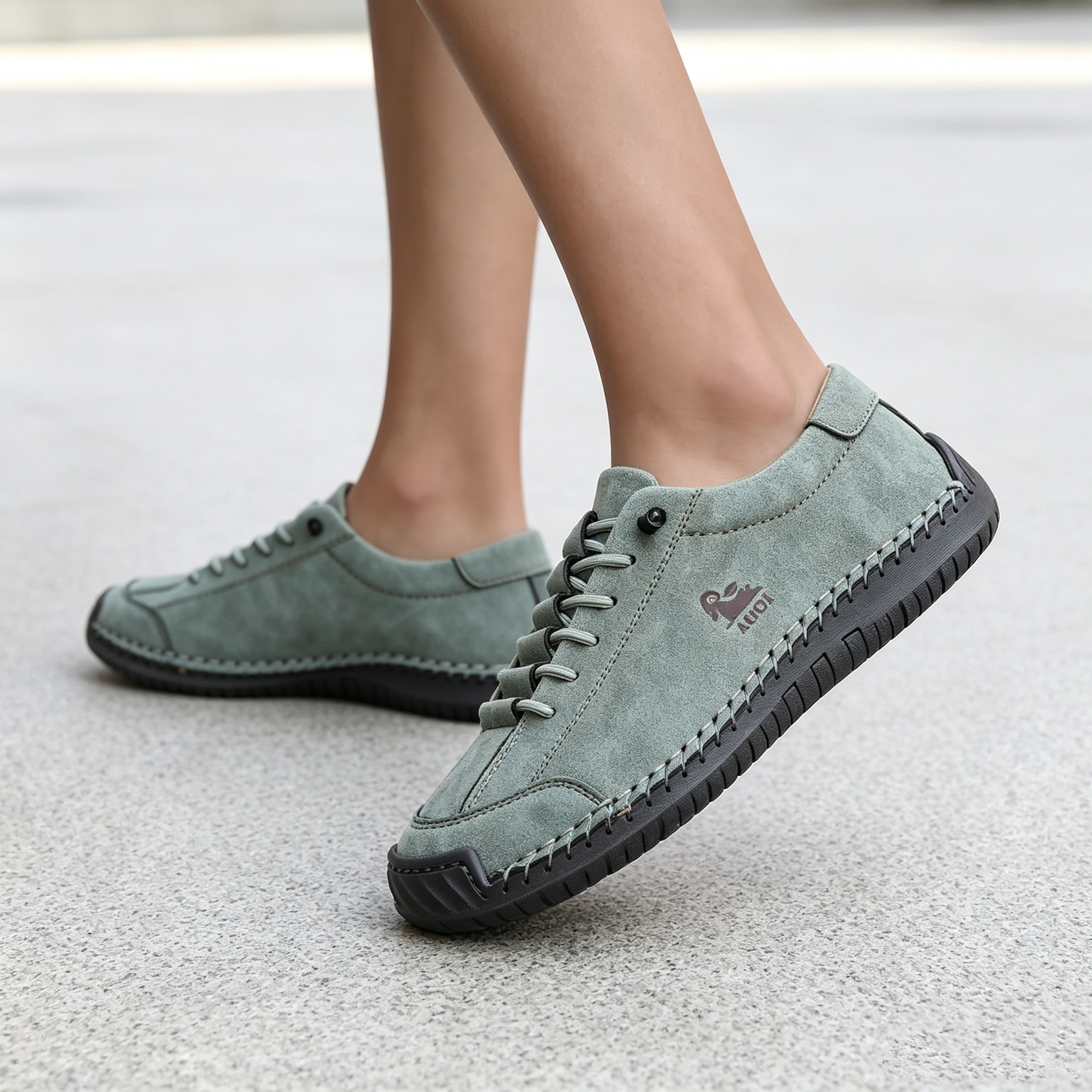 Casual Calfskin Sneakers, Wide Toe Box, Breathable for All-day Comfort, No-tie Laces for Easy Wear