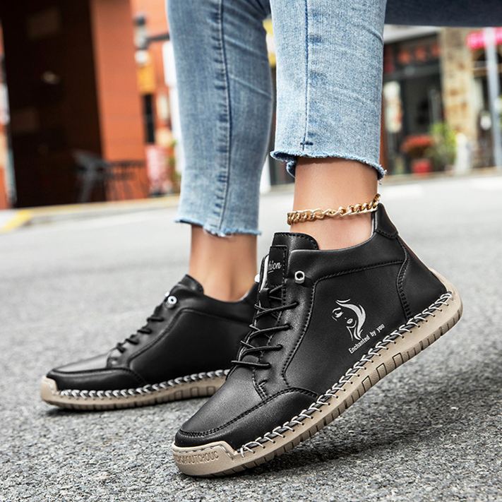 🎉Women's Non-slip Leather Orthopedic Shoes