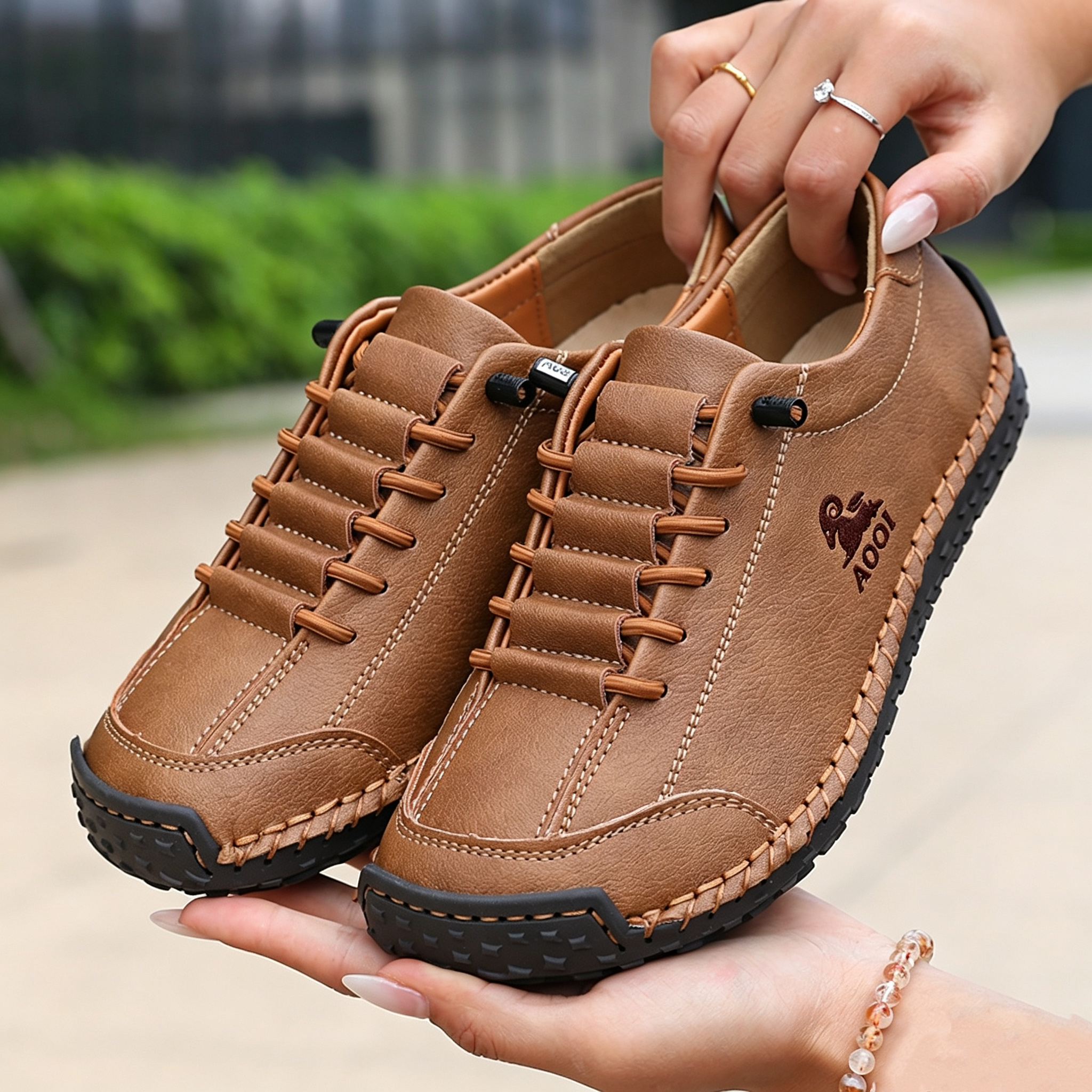 Casual Calfskin Sneakers, Wide Toe Box, Breathable for All-day Comfort, No-tie Laces for Easy Wear