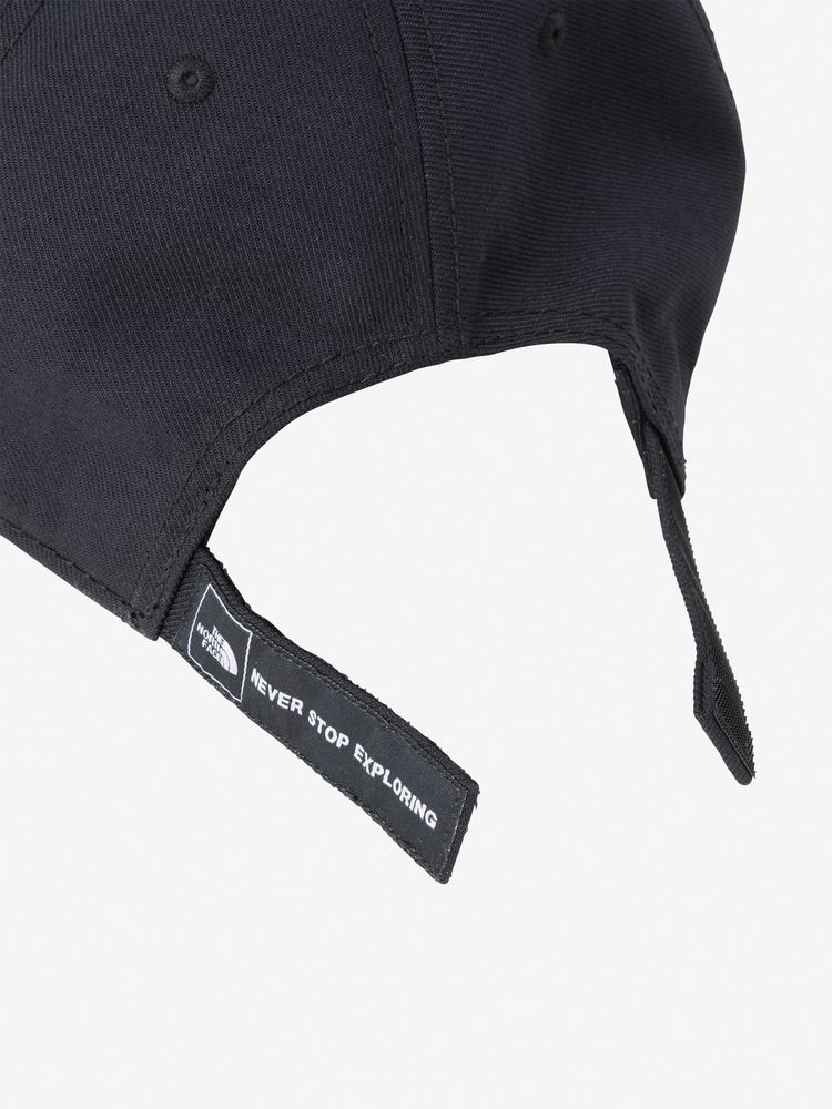 スクエアロゴキャップ（ユニセックス）