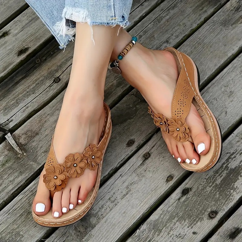 Breathable mesh sports sandals