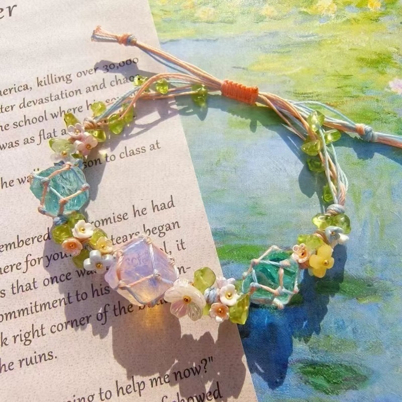 🌸Crystal Bracelet – Handwoven Floral Gemstone Rope Bracelet, Inspired Soft Aesthetic Jewelry ✨