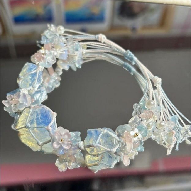 🌸Crystal Bracelet – Handwoven Floral Gemstone Rope Bracelet, Inspired Soft Aesthetic Jewelry ✨
