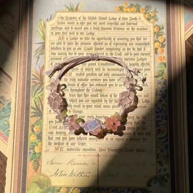 🌸Crystal Bracelet – Handwoven Floral Gemstone Rope Bracelet, Inspired Soft Aesthetic Jewelry ✨