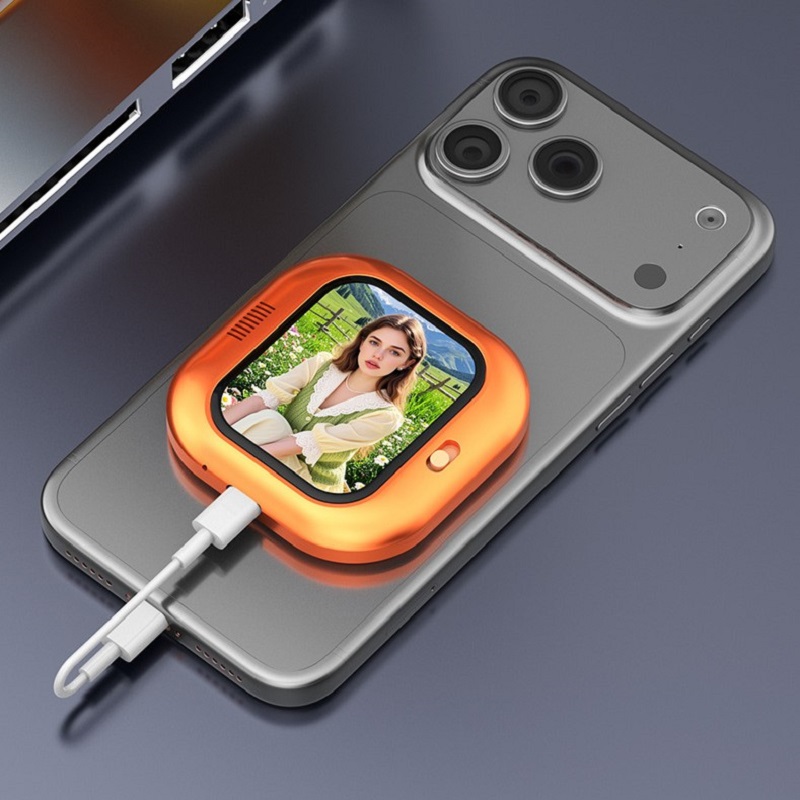 MagSnap Selfie Screen™ – Magnetic Rear Camera Selfie Display