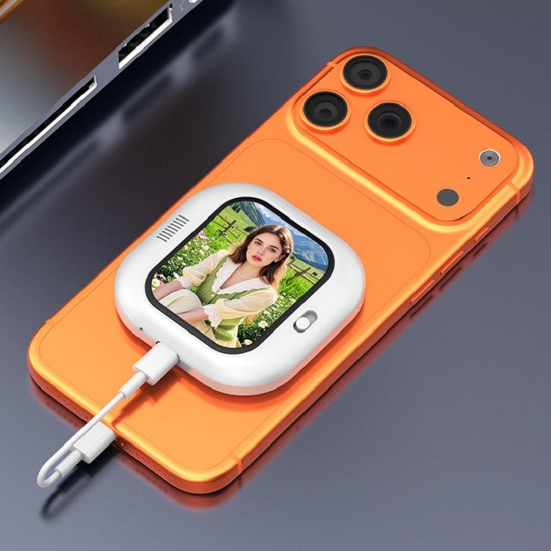 MagSnap Selfie Screen™ – Magnetic Rear Camera Selfie Display