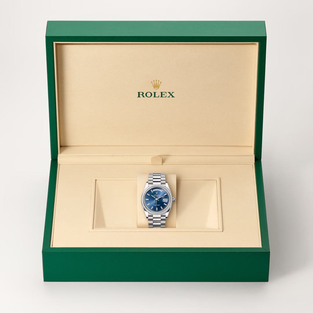 Rolex Day-Date 36 Oyster, 36 mm, bílé zlato a diamanty