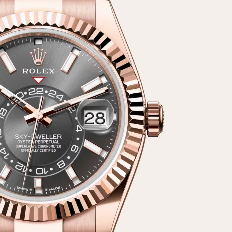 Rolex Sky-Dweller Oyster, 42 mm, zlatá Everose