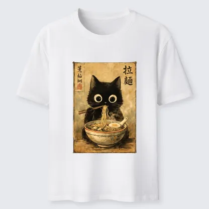 Tokyo-Lion Cute Black Cat Eating Japanese Ramen Classic T-Shirt
