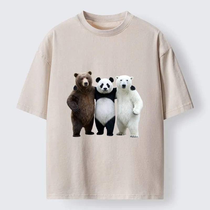 Tokyo-Lion Three Bears Stand Together Washed T-Shirt