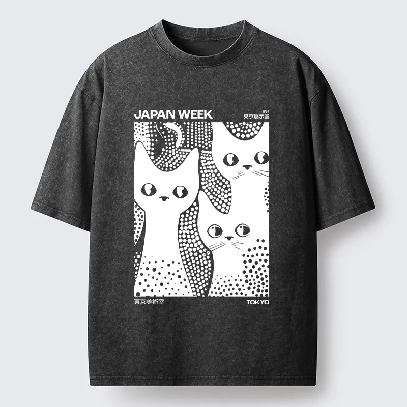 Tokyo-Lion Black Cat Polka Dot Art Washed T-Shirt