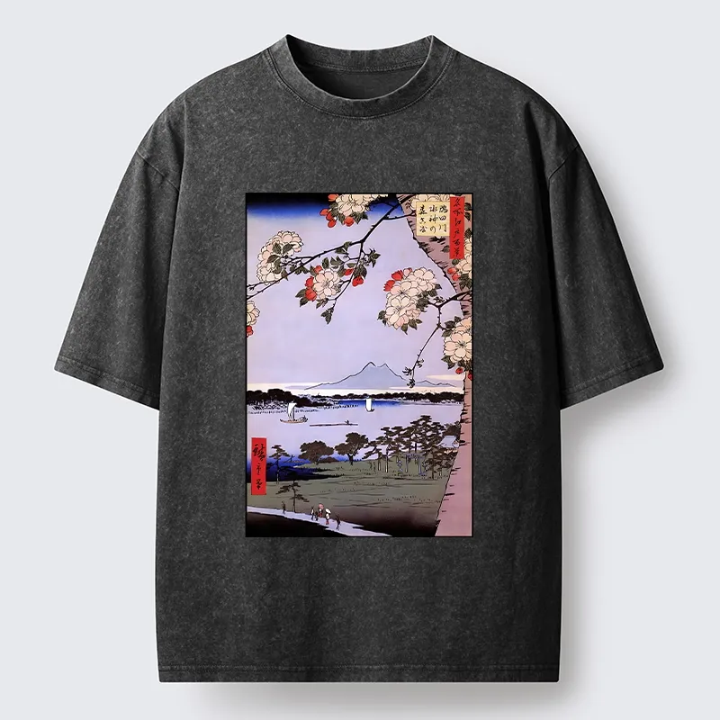 Tokyo-Lion Vintage Japanese Print: Sakura And Fuji Washed T-Shirt