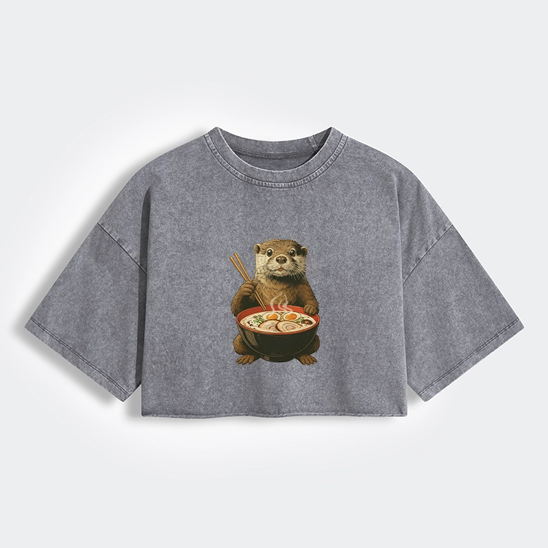 Tokyo-Lion Japanese Otter Eating Ramen Women's Washed Crop T-Shirt