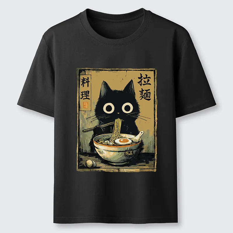 Tokyo-Lion Cute Black Cat Eating Ramen Japan Classic T-Shirt