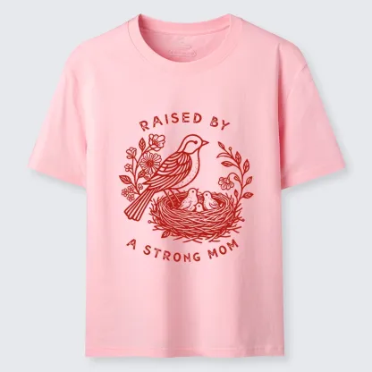 Tokyo-Lion Mother Bird Guarding Her Nestlings Classic T-Shirt