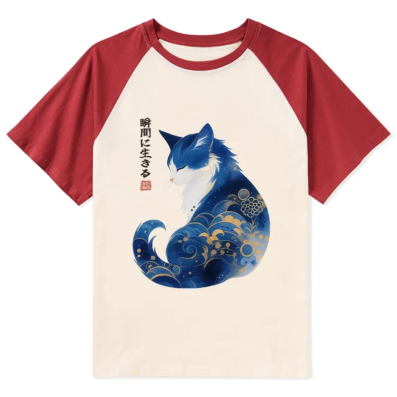 Tokyo-Lion Retro Zen Cat: Living the Present Raglan T-shirt