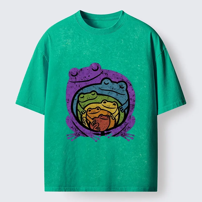 Tokyo-Lion Rainbow Frogs Hugging Washed T-Shirt