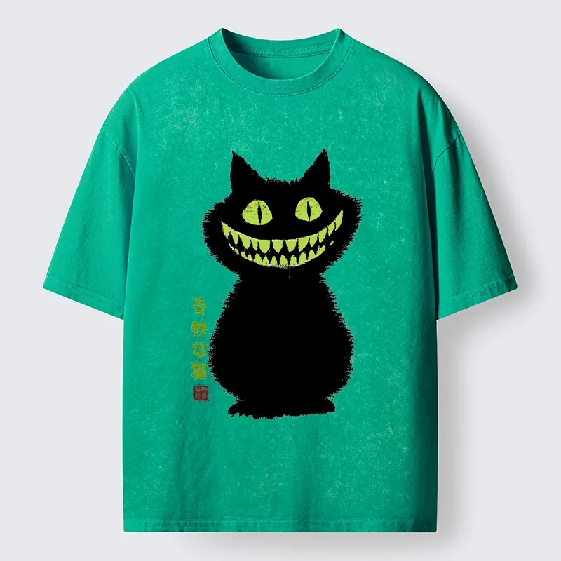 Tokyo-Lion Spooky Black Cat With Green Teeth Washed T-Shirt
